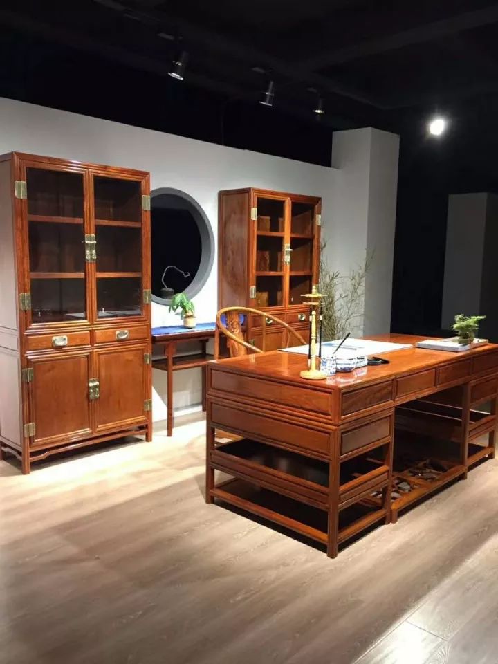 缅甸花梨凭什么，价格一路上涨....